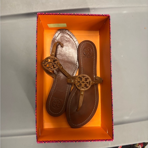 Tory Burch Mini Miller Leather Sandals With Box - Picture 1 of 12
